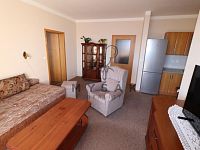 Zařízený byt 2+kk s velkým balkónem v bytovém domě U Trojice, České Budějovice - IMG_0494.JPG