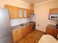 Zařízený byt 2+kk s velkým balkónem v bytovém domě U Trojice, České Budějovice - IMG_0495.JPG