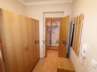 Zařízený byt 2+kk s velkým balkónem v bytovém domě U Trojice, České Budějovice - IMG_0501.JPG