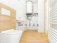 Pronájem nové garsoniéry 27 m2 v přízemí zrekonstruovaného domu v Mladém, Palmová ulice - Fotoface_11.jpg