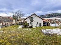 Dvougenerační rodinný dům 6+2 s vedlejší stavbou dvougaráže a dílny v Nové Vsi u Brloha. - 260207_Fotoface_13.jpg