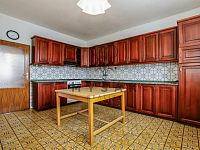 Dvougenerační rodinný dům 6+2 s vedlejší stavbou dvougaráže a dílny v Nové Vsi u Brloha. - 260207_Fotoface_29.jpg