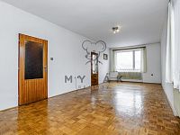 Dvougenerační rodinný dům 6+2 s vedlejší stavbou dvougaráže a dílny v Nové Vsi u Brloha. - 260207_Fotoface_32.jpg