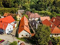 Stylová kompletně zrekonstruovaná chalupa ve Strunkovicích nad Blanicí - 250904_Fotoface_40.jpg