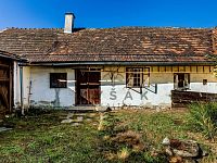 Klasická jihočeská zemědělská usedlost na krásném místě v obci Lomec s pozemkem 1786 m2 - 250910_Fotoface_07.jpg