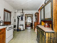 Klasická jihočeská zemědělská usedlost na krásném místě v obci Lomec s pozemkem 1786 m2 - 250910_Fotoface_16.jpg