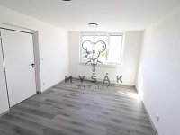 Zrekonstruovaný byt 3+kk s parkovacím místem v Ševětíně, Zahradní ulice - IMG_0391.JPG
