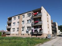 Zrekonstruovaný byt 3+kk s parkovacím místem v Ševětíně, Zahradní ulice