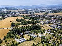 Stavební pozemek 899 m² s nádherným výhledem na České Budějovice v klidné části Adamova