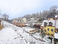 Prodej atypického RD 7+kk se sklepem, 163 m2, pozemek 252 m2, Jáchymov (okr. Karlovy Vary) - Fotka 12