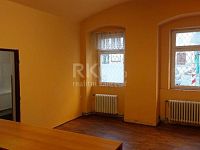 Pronájem obchodního prostoru 30 m2, Komenského náměstí, Slaný - Fotka 3