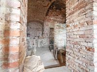 Rozmanitá nemovitost vhodná k dobudování v centru Bechyně. - Fotka 28