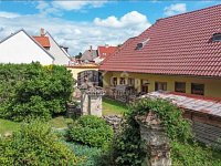 Rozmanitá nemovitost vhodná k dobudování v centru Bechyně. - Fotka 6