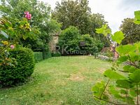 Rozmanitá nemovitost vhodná k dobudování v centru Bechyně. - Fotka 40