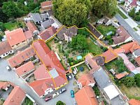 Rozmanitá nemovitost vhodná k dobudování v centru Bechyně. - Fotka 8