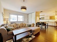 Prodej bytu 3+KK, 86 m2, OV s francouzkým oknem v novostavbě v lukrativní části Chebu u řeky Ohře.