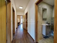 Prodej bytu 3+KK, 86 m2, OV s francouzkým oknem v novostavbě v lukrativní části Chebu u řeky Ohře. - Fotka 26