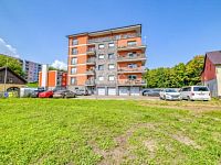 Prodej bytu 3+KK, 86 m2, OV s francouzkým oknem v novostavbě v lukrativní části Chebu u řeky Ohře. - Fotka 36