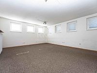 Pronájem obchodního prostoru, kanceláře v těsné blízkosti VIVO! Hostivař, Praha 10