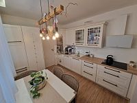 Prodej bytu 3+1/B, OV, 75 m2 v obci Slaný, ul. Cyrila Boudy - Fotka 2