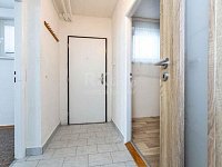 Pronájem kanceláře, obchodního prostoru v těsné blízkosti VIVO! Hostivař, Praha 10 - Fotka 8