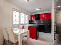 Pronájem bytu 2+kk s lodžií, 5 min. od stanice metra Anděl/Na Knížecí.