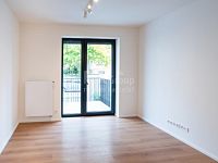 Prodej luxusního bytu 1+KK/B v novostavbě v Kobylisích, ul. Pakoměřická. - Fotka 8