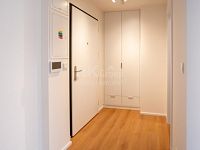 Prodej luxusního bytu 1+KK v novostavbě v Kobylisích, ul. Pakoměřická. - Fotka 10