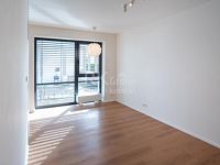 Prodej luxusního bytu 1+KK v novostavbě v Kobylisích, ul. Pakoměřická. - Fotka 5