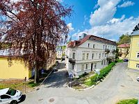 Pronájem prostorného bytu po rekonstrukci, 3+1,1.P, 90 m2, parkování, Lesní ulice – Mariánské Lázně - Fotka 18