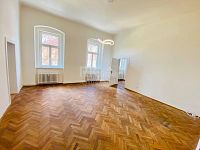 Pronájem prostorného bytu po rekonstrukci, 3+1,1.P, 90 m2, parkování, Lesní ulice – Mariánské Lázně - Fotka 7