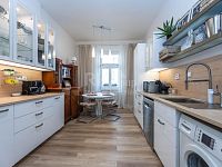 Elegantní bydlení u Smíchovské náplavky – 2+1, klidná ulice v těsné blízkosti Anděla.