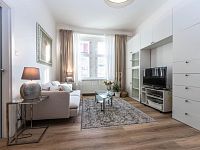 Elegantní bydlení u Smíchovské náplavky – 2+1, klidná ulice v těsné blízkosti Anděla. - Fotka 7