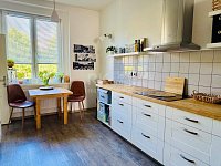 Pronájem bytu, 2+1,60m2,2x sklep, po rekonstrukci, parkování u domu, 1.NP, Hlavní třída -Mar. Lázně. - Fotka 2