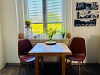 Pronájem bytu, 2+1,60m2,2x sklep, po rekonstrukci, parkování u domu, 1.NP, Hlavní třída -Mar. Lázně. - Fotka 6