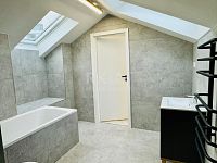 Prodej podkrovního bytu, 50 m² (+ 20 m² užitné plochy), ul. Podle Kačerova - Praha 4-Michle - Fotka 12