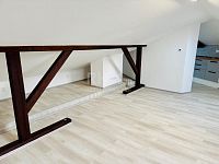 Prodej podkrovního bytu, 50 m² (+ 20 m² užitné plochy), ul. Podle Kačerova - Praha 4-Michle - Fotka 9