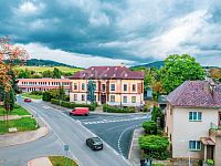 Prodej mezonetového bytu 4+kk, 118 m2, Komárov - Fotka 2