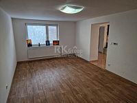 Prodej RD 2+1, na pozemku 201 m2, Knovíz, okres Kladno - Fotka 7