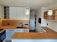 Pronájem světlého bytu 1+1, 36m2, sklep, 1. patro, ul. Mánesova - Mariánské Lázně - Fotka 6