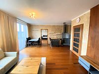 Pronájem bytu 2+kk, 62,53 m2, s balkonem a gar.stáním, Praha 4 - Podolí, ul.Dvorecká. - Fotka 4