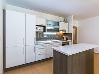 Pronájem bytu 2+kk v Králově Dvoře - Fotka 7