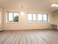 Pronájem světlého moderního bytu 2+kk, 54 m2, Praha 15 - Hostivař - ulice Stavovská - Fotka 9