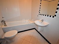 2+kk, 52 m2, 2.p. s výtahem a společnou terasou v 5.patře, Praha 10 - Vinohrady, ul.Voroněžská - Fotka 10