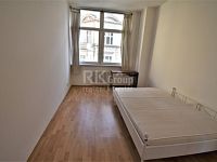 2+kk, 52 m2, 2.p. s výtahem a společnou terasou v 5.patře, Praha 10 - Vinohrady, ul.Voroněžská - Fotka 15