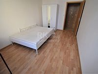 2+kk, 52 m2, 2.p. s výtahem a společnou terasou v 5.patře, Praha 10 - Vinohrady, ul.Voroněžská - Fotka 7