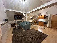 Pronájem bytu 4+kk 140 m2 ve Slaném - Fotka 2