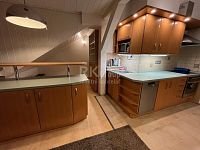 Pronájem bytu 4+kk 140 m2 ve Slaném - Fotka 5