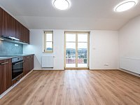 Pronájem bytu 2+kk, 47 m, Komenského náměstí, Slaný - Fotka 4