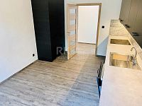 Pronájem bytu 3+1, 100m2, po rekonstrukci, parkovací stání, 1.patro, Lesní ulice – Mariánské Lázně - Fotka 8